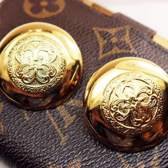⚜️ Vintage Givenchy Elegant Polished Gold Earrings